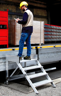Mobile Trittleiter 7060 – Breite 600 mm